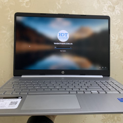 HP 15-DY2193dx 15.6 FHD Core i5-1135G7 2.4GHz 8GB RAM 256GB PCIe SSD Win 10S Natural Silver